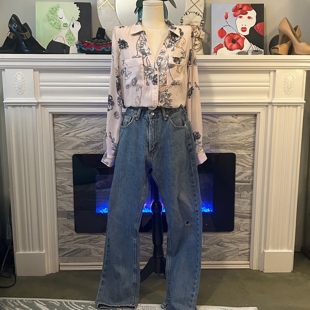 Levi's 505 jeans 33W/32L Rise is 11” , floral pink Candy’s shirt M